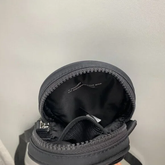 Lululemon Future Legacy Team Canada Crossbody Belt Bag - Picture 5 of 12